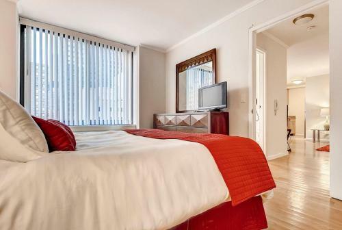 Luxury Apartments A Short Walk From Times Square