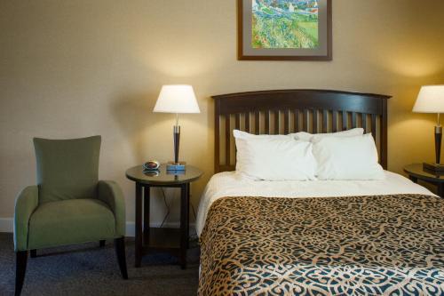 Posada The Parker Inn And Suites