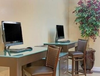 Ramada Hotel Charlotte Airport & Conference Center