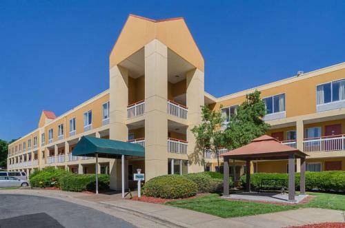 Hotel Quality Inn & Suites Medical Park