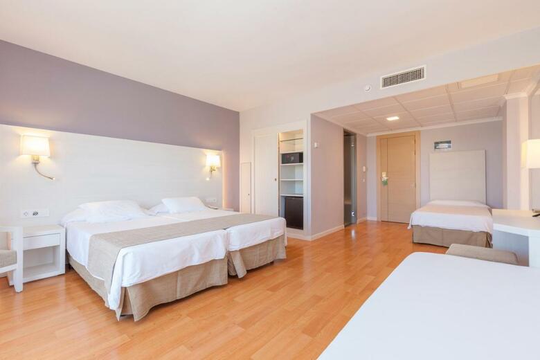 Helios Hotel