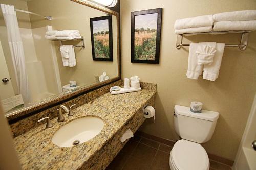 Hotel C'mon Inn Grand Forks