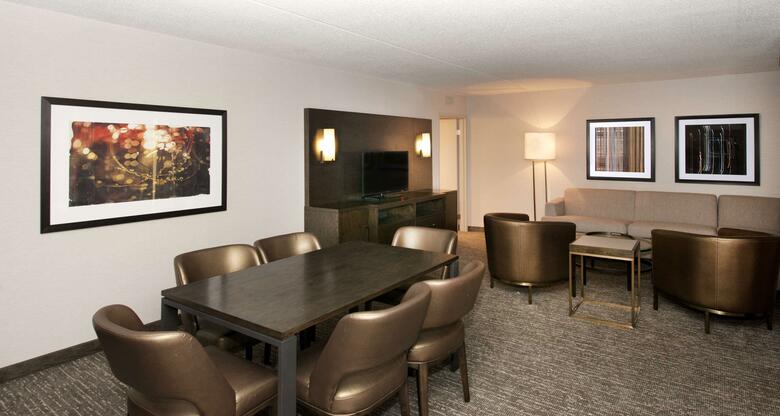 Hotel Embassy Suites By Hilton Cincinnati Northeast - Blue Ash