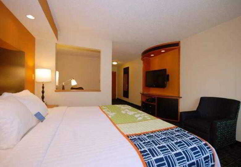 Hotel Fairfield Inn & Suites Canton