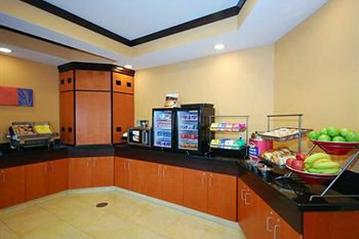 Hotel Fairfield Inn & Suites Canton