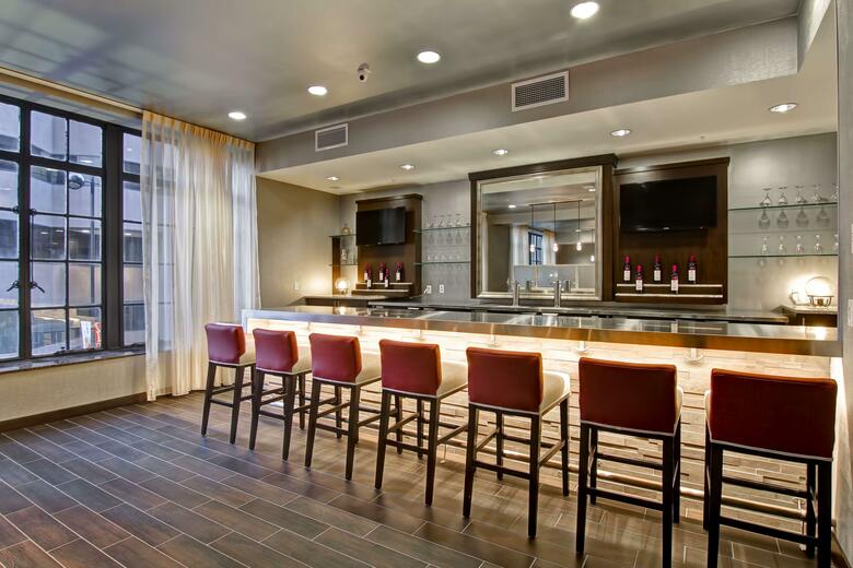 Hotel Hampton Inn And Suites Cincinnati - Downtown