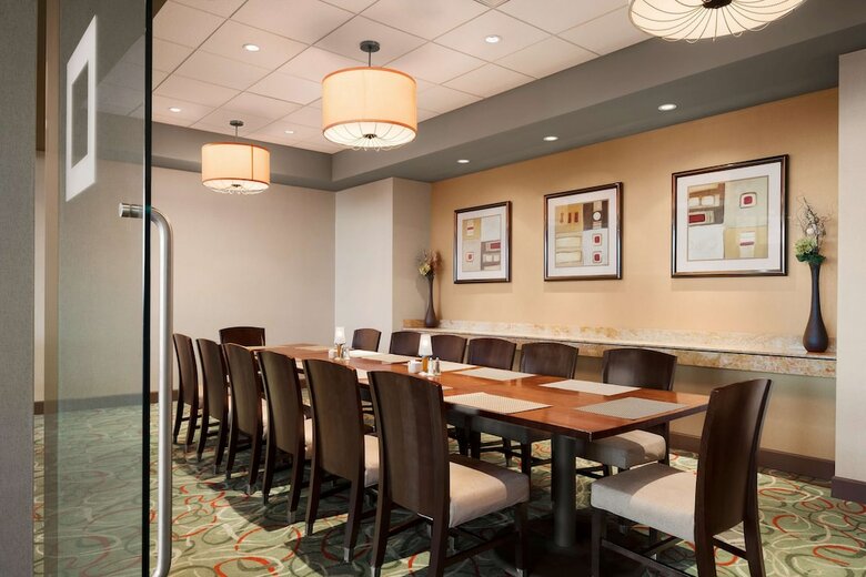 Radisson Hotel At The University Of Toledo