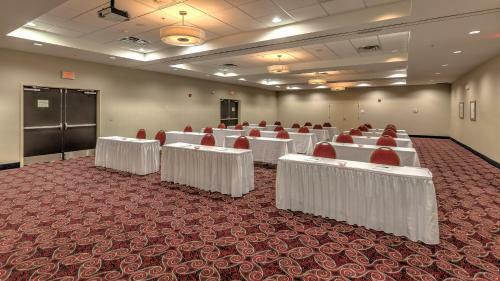 Hotel Holiday Inn North Quail Springs