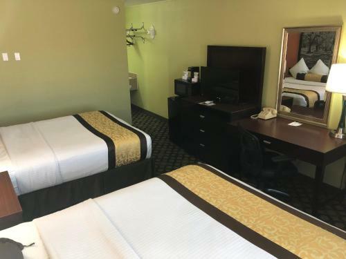 Hotel Super 8 By Wyndham Ontario