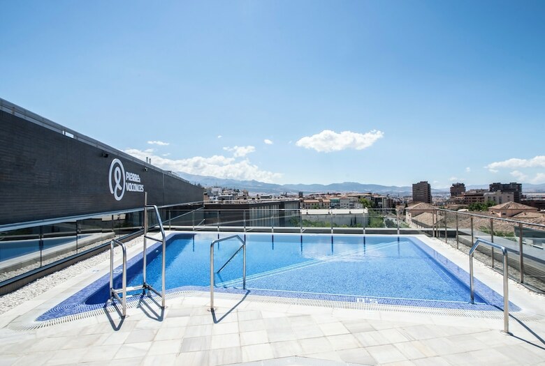 Hotel Granada By Pierre Vacances