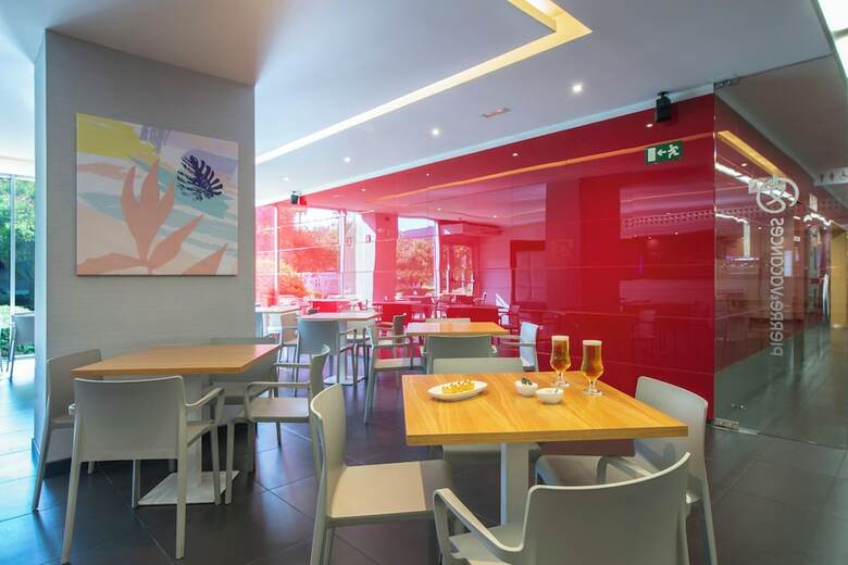 Hotel Granada By Pierre Vacances