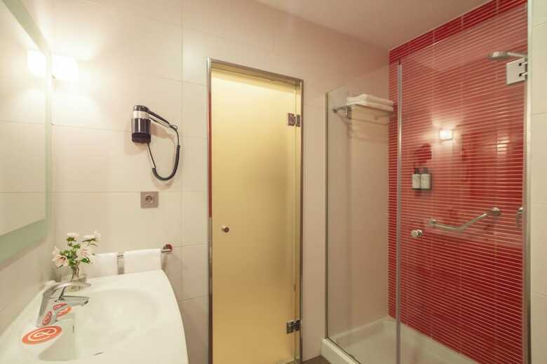 Hotel Granada By Pierre Vacances