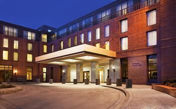 Sheraton Philadelphia Society Hill Hotel