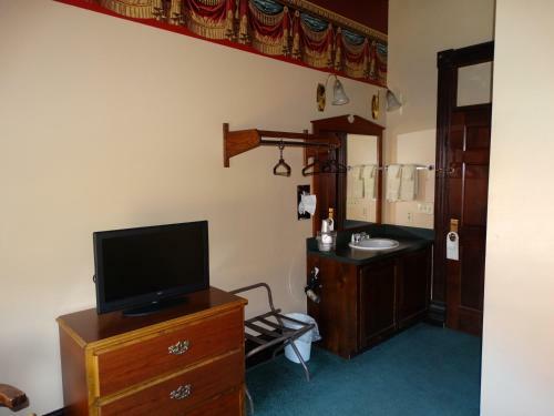 Hotel Iron Horse Inn - Deadwood