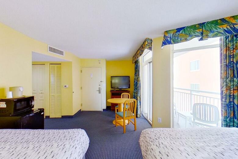 Hotel Bay Watch Resort & Conference Center