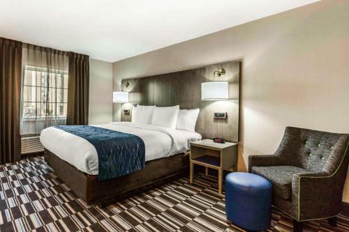Hotel Country Hearth Inn & Suites