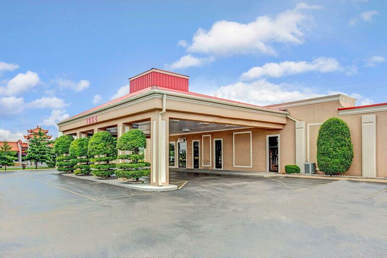 Ramada Murfreesboro Hotel