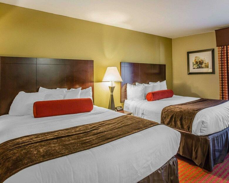 Hotel Quality Suites Nashville Airport