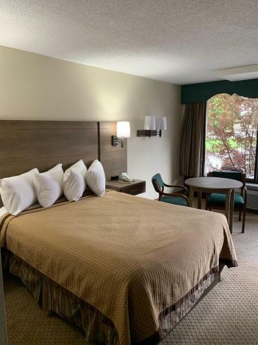 Hotel Riverside Motor Lodge - Pigeon Forge