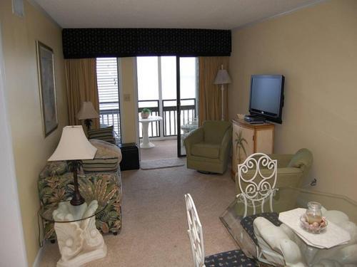Apartamento Pelican's Landing 402 Condo