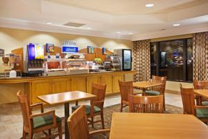Holiday Inn Express Hotel & Suites Pigeon Forge