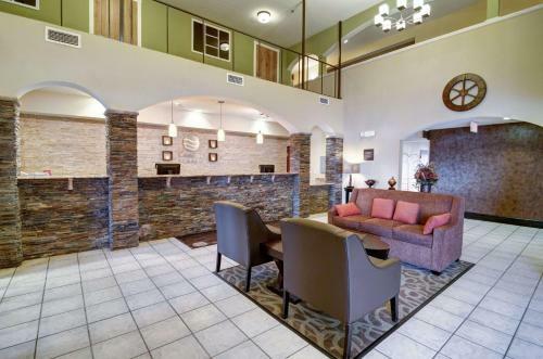 Hotel Comfort Inn And Suites Medical West