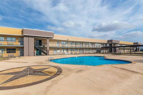 Motel Rodeway Inn Arlington