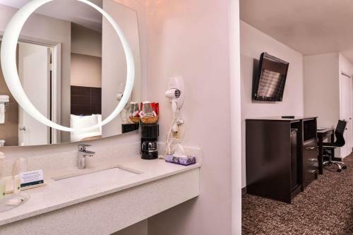 Hotel Quality Inn And Suites Beaumont