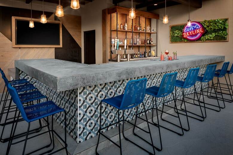 Holiday Inn Express Hotel & Suites Austin Downtown
