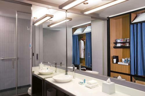 Hotel Aloft College Station