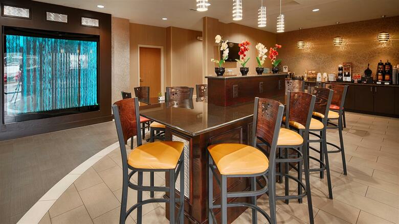 Hotel Best Western Plus Denton Inn & Suites