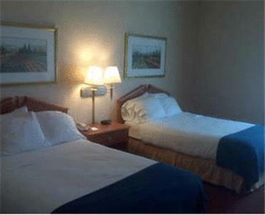 Fredericksburg Hill Country Hotel