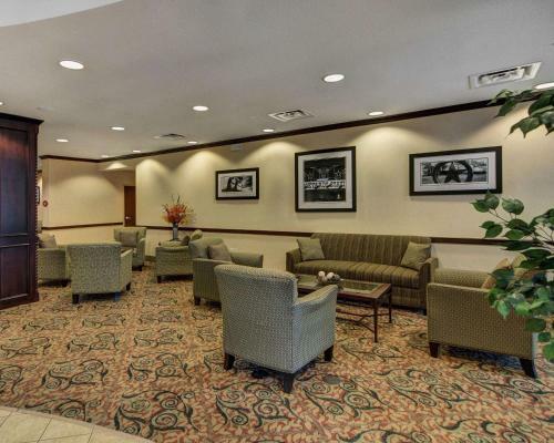 Hotel Comfort Suites Fort Worth South