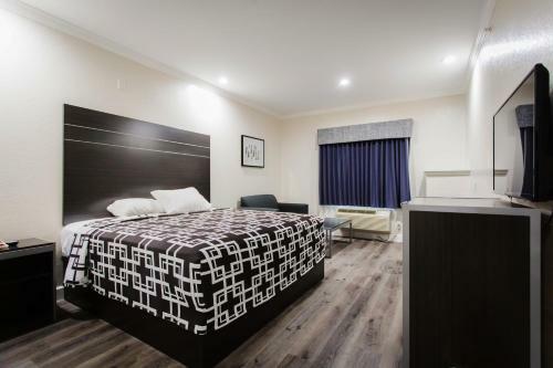 Hotel Scottish Inn & Suites Willowbrook