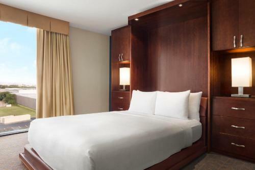 Hotel Doubletree By Hilton Dfw Airport North