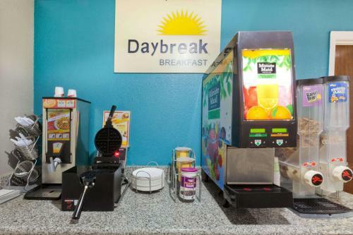 Hotel Days Inn By Wyndham Kenedy