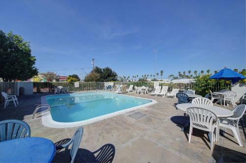 Motel 6 Laredo South