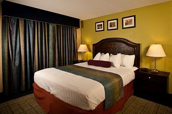 Grand Texan Hotel And Convention Center