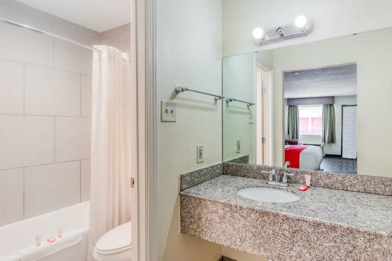 Motel Regency Inn And Suites Rosenberg
