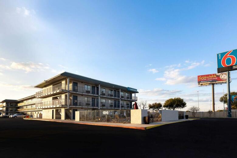Motel 6 San Antonio West - Seaworld