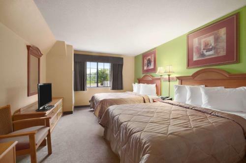 Hotel Days Inn & Suites North Stone Oak