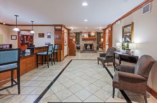Hotel Staybridge Suites Fiesta San Antonio