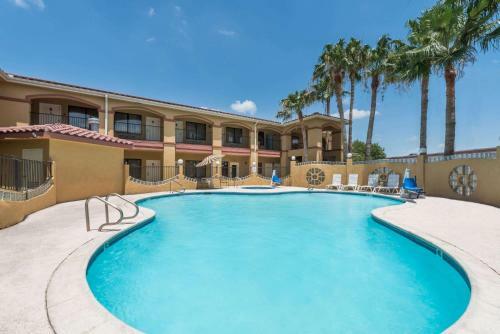 Motel Super 8 Weslaco