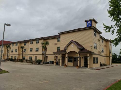 Hotel America's Best Value Inn & Suites