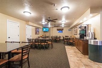 Hotel St. George Inn And Suites
