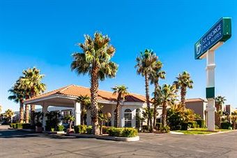 Hotel St. George Inn And Suites