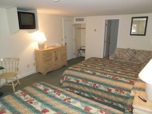 Lodge Mountaineer Inn