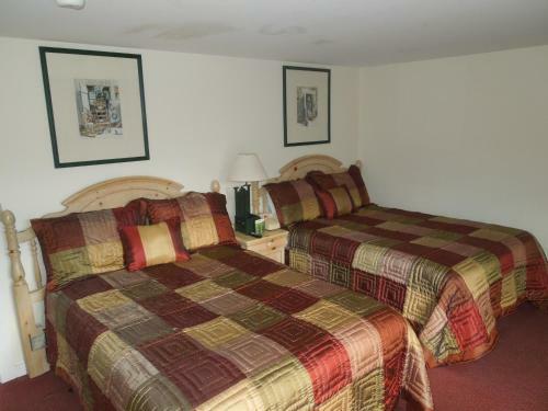 Lodge Mountaineer Inn