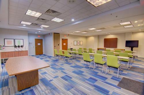 Holiday Inn Express Blacksburg, An Ihg Hotel