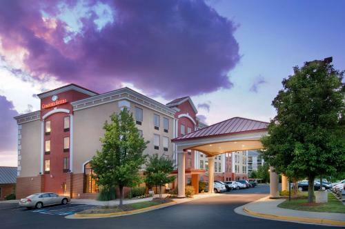 Hotel Comfort Suites Dulles Airport